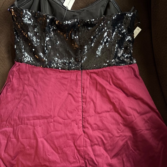 BNWT Hutch Sequin Bow-Tie Maxi Dress - Picture 6 of 7